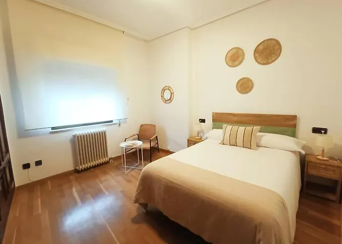 Pl Del Angel Junto Pl Mayor Con Aire Саламанка